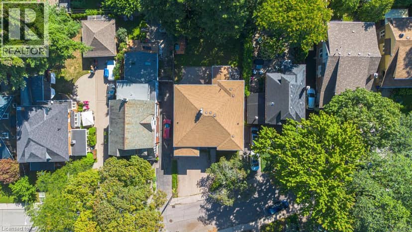 31 FAIRLEIGH Crescent — photo 31 of 35