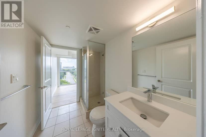 610 - 275 Yorkland Road — photo 33 of 40