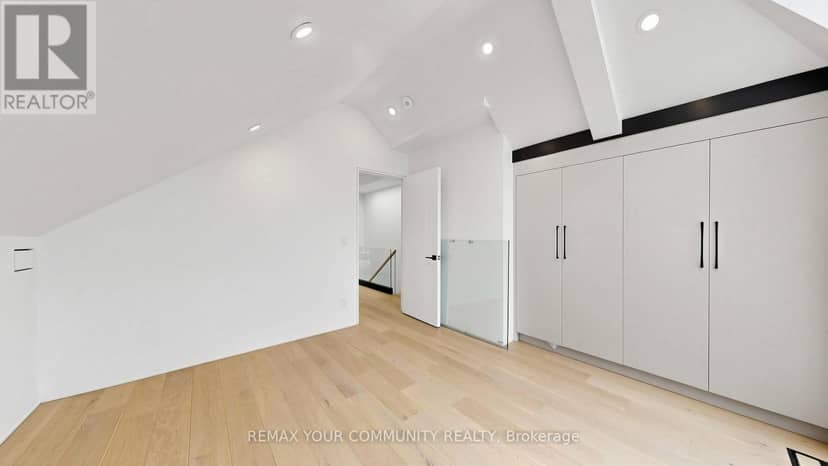 2970A Bayview Avenue — photo 34 of 40