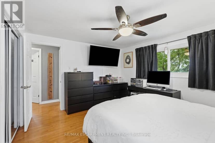 19 Ellingwood Avenue — photo 14 of 24