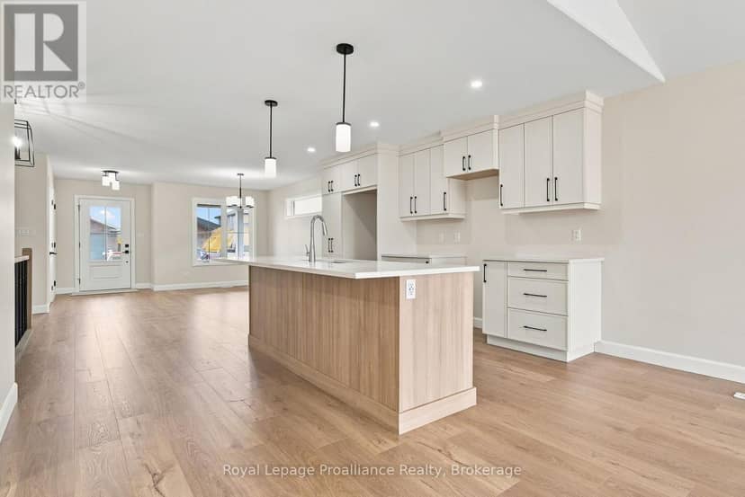 100 Hastings Park Drive — photo 12 of 40
