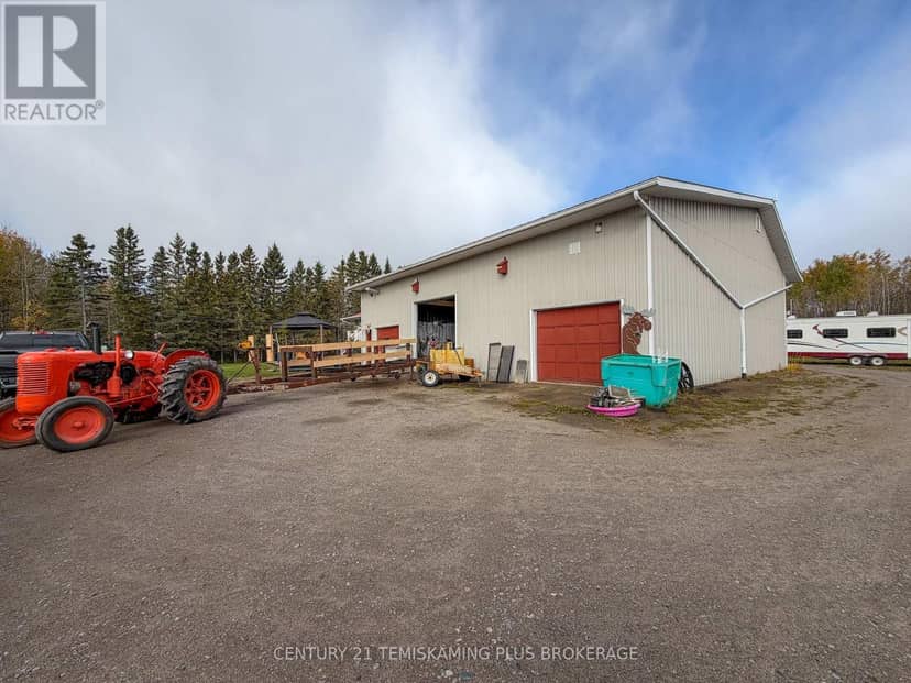 887726 Hwy 65 W — photo 30 of 40