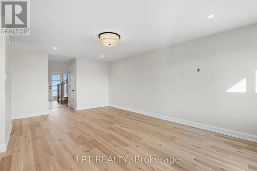 72 Chateauguay Street — photo 5 of 29
