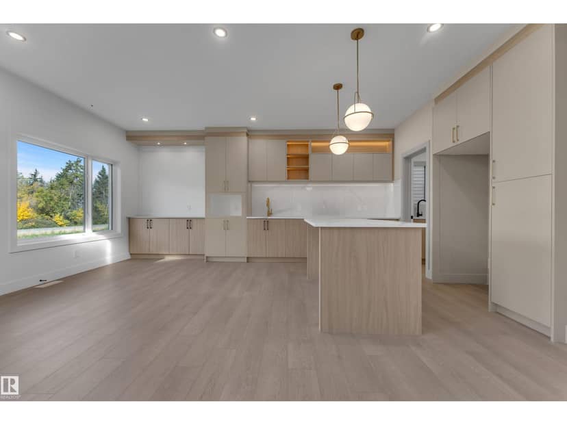 247 Linden LO — photo 12 of 40