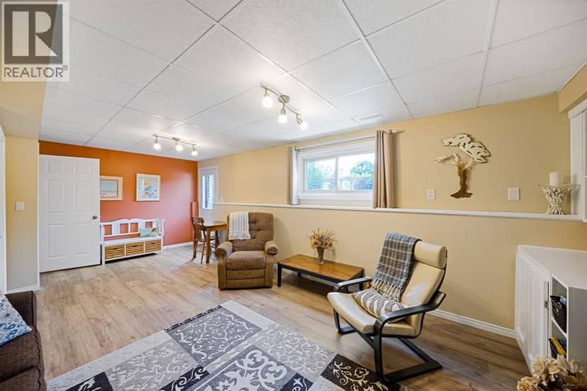3534 Clarence Street — photo 19 of 40