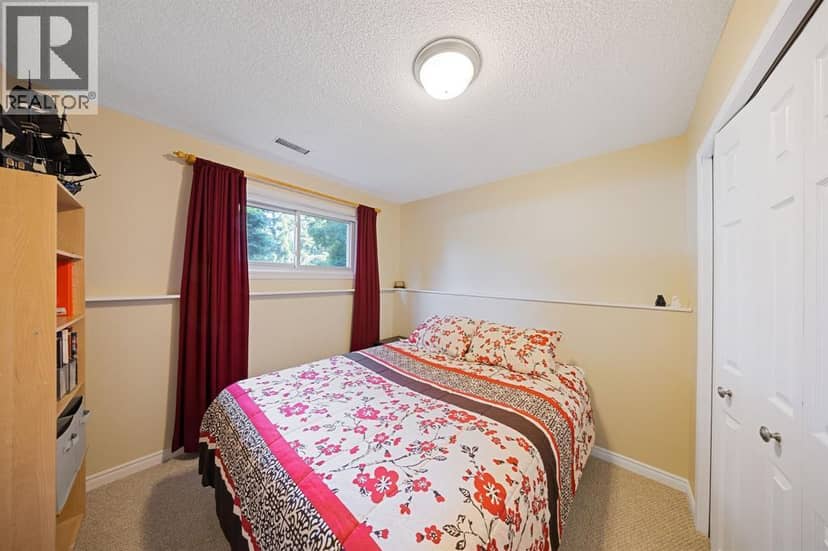 3534 Clarence Street — photo 24 of 40