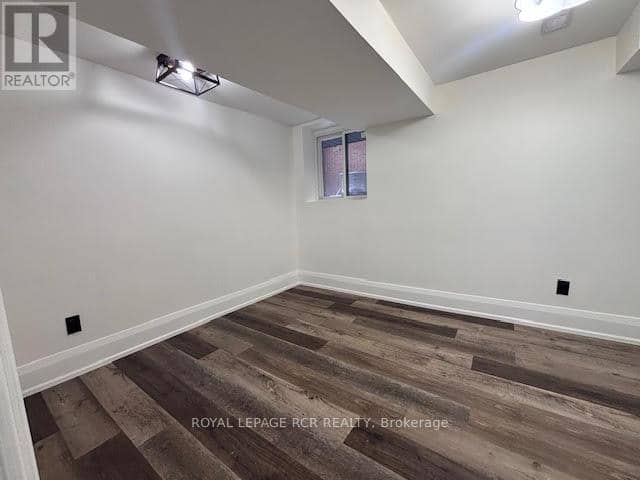 134 Queen Street N — photo 13 of 37