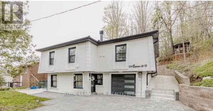 134 Queen Street N, Caledon, photo 2