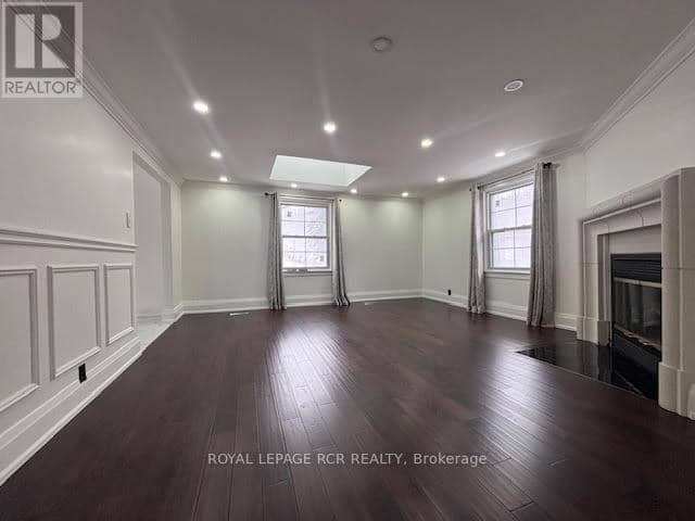 134 Queen Street N — photo 24 of 37