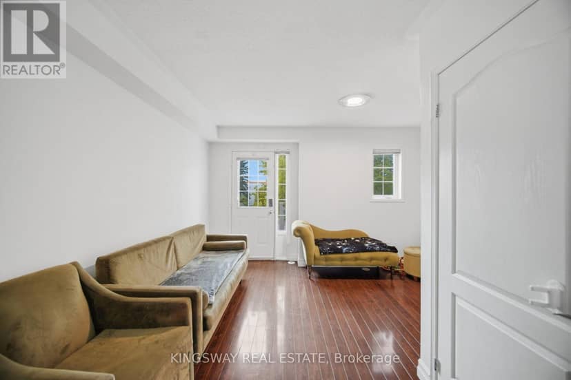 181 - 601 Shoreline Drive — photo 13 of 40