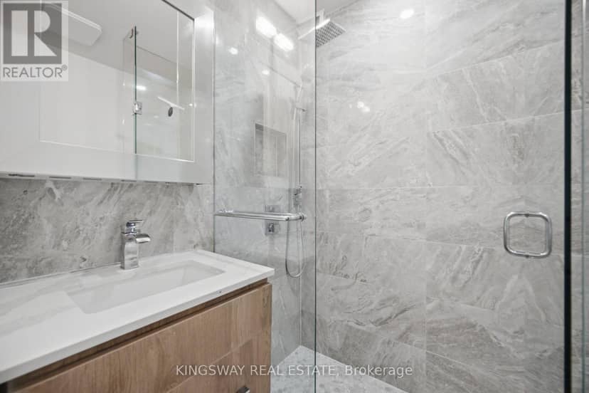 181 - 601 Shoreline Drive — photo 25 of 40