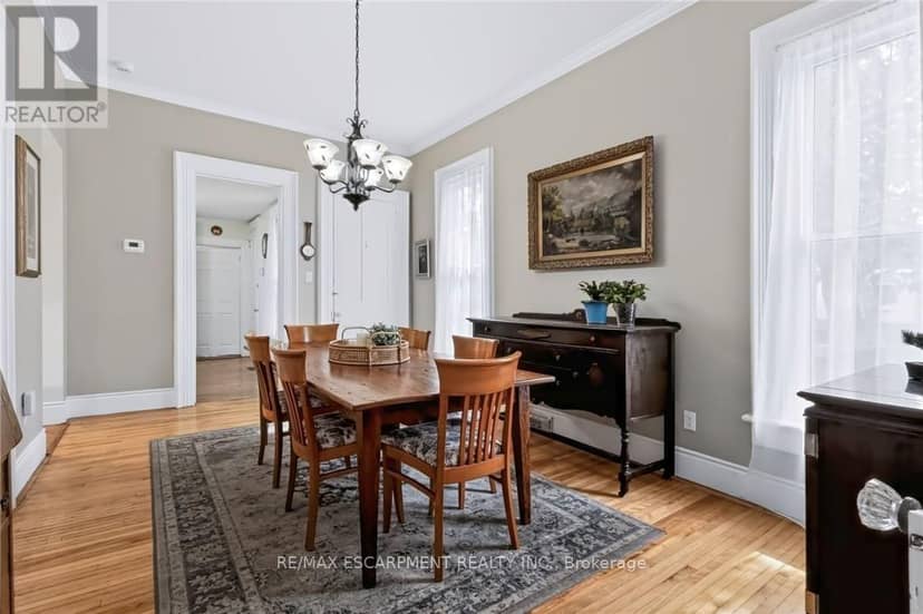 4245 William Street — photo 15 of 40