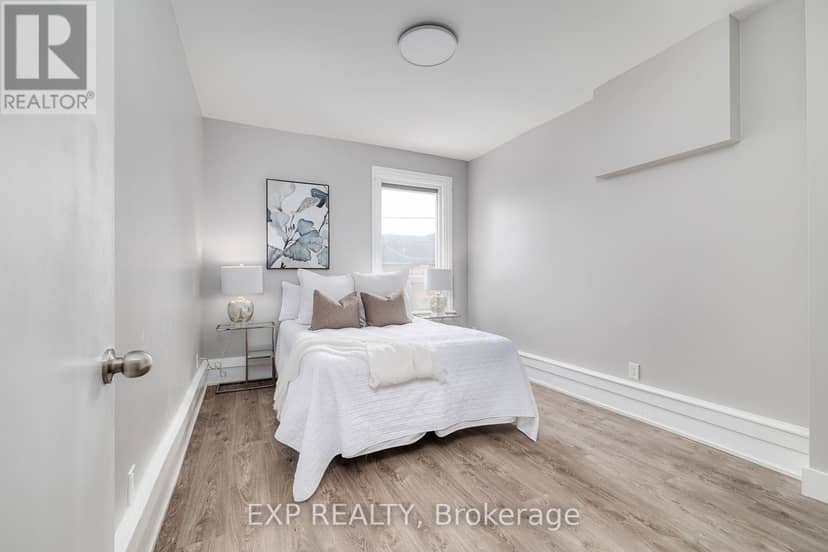 125 Cathcart Street — photo 14 of 29