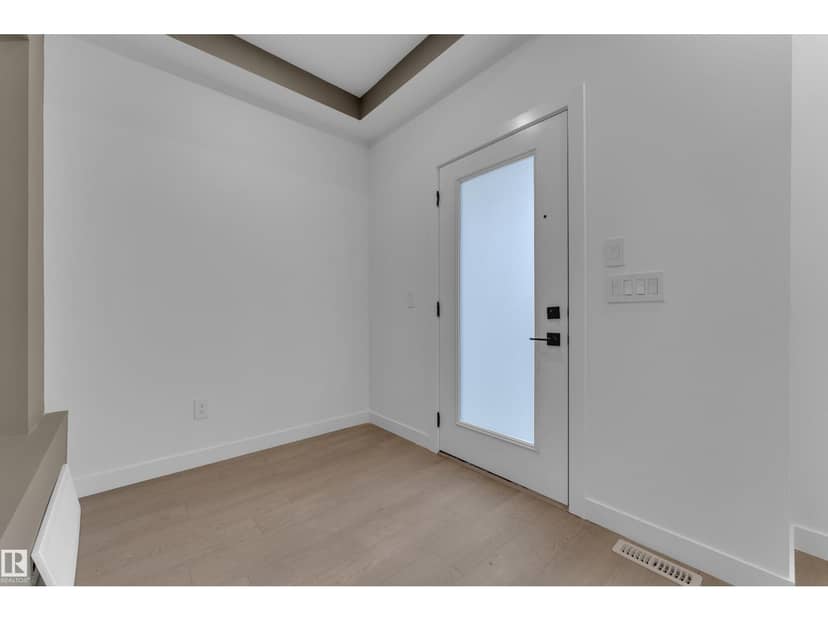 265 Falcon CR, Leduc, photo 2