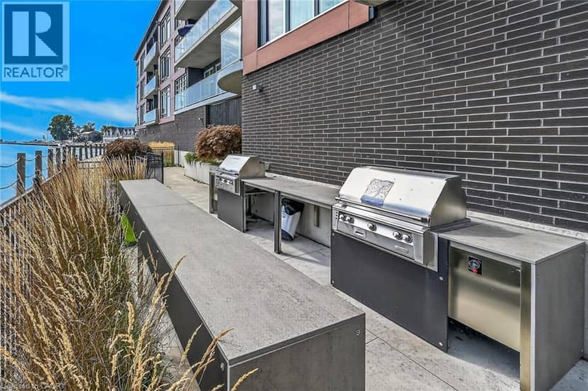 38 HARBOUR Street Unit# 304 — photo 31 of 40