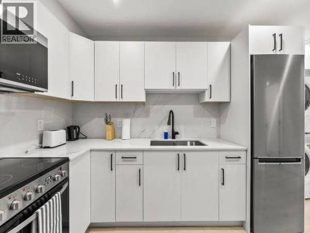 Basement 32XX E 44TH AVENUE, Vancouver, photo 5