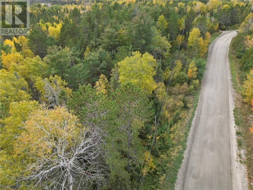00 Red Deer Lake Road North, Wahnapitae, photo 2