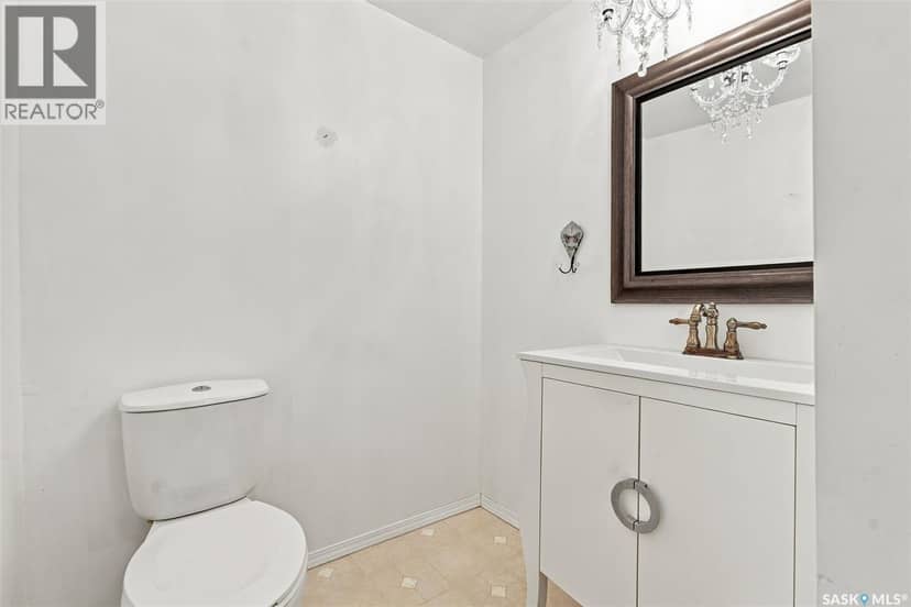 308 2nd AVENUE S — photo 15 of 34