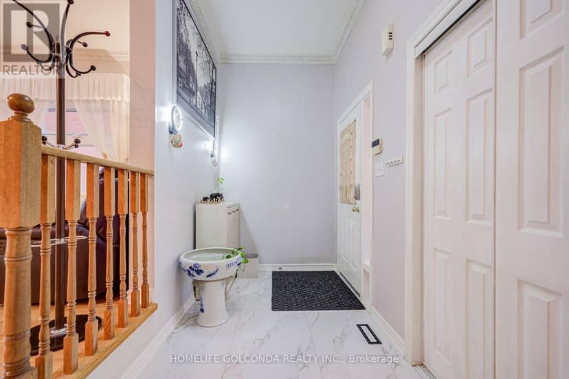 25 Eastpine Drive, Markham, photo 3