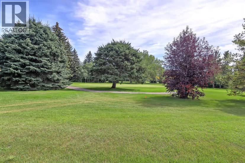 2019 52 Avenue SW — photo 34 of 40