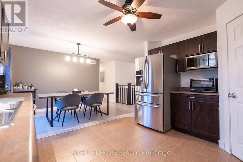 590 Demers Street — photo 18 of 40