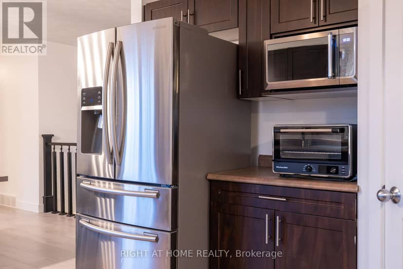 590 Demers Street — photo 19 of 40