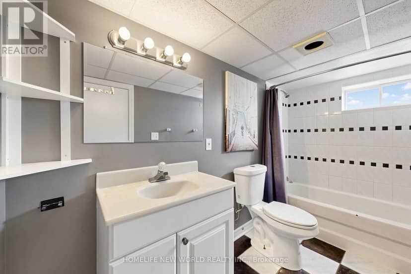 65 Walter Avenue — photo 37 of 40