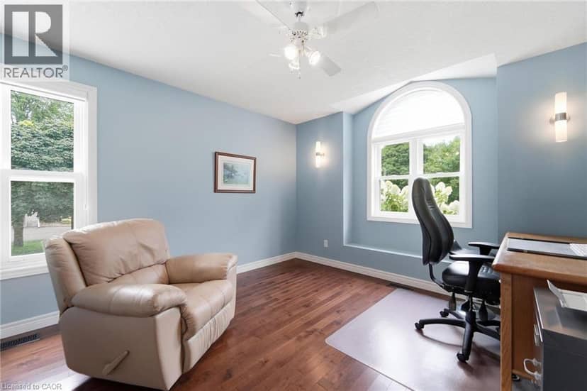 15 SHEPHARD Place — photo 17 of 40