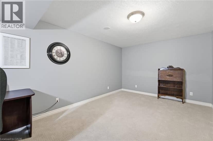 15 SHEPHARD Place — photo 38 of 40