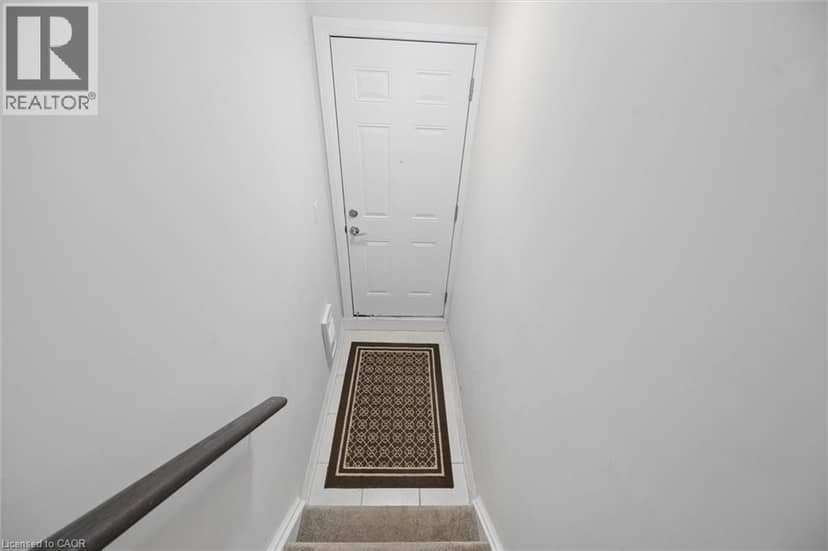 1989 OTTAWA Street S Unit# 19D — photo 7 of 40