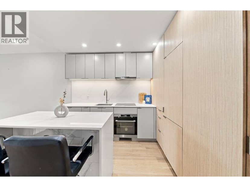 507 239 KEEFER STREET, Vancouver, photo 5