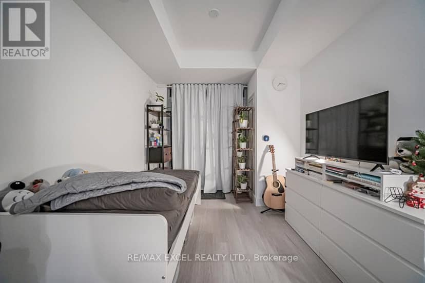302 - 625 Sheppard Avenue E — photo 6 of 21