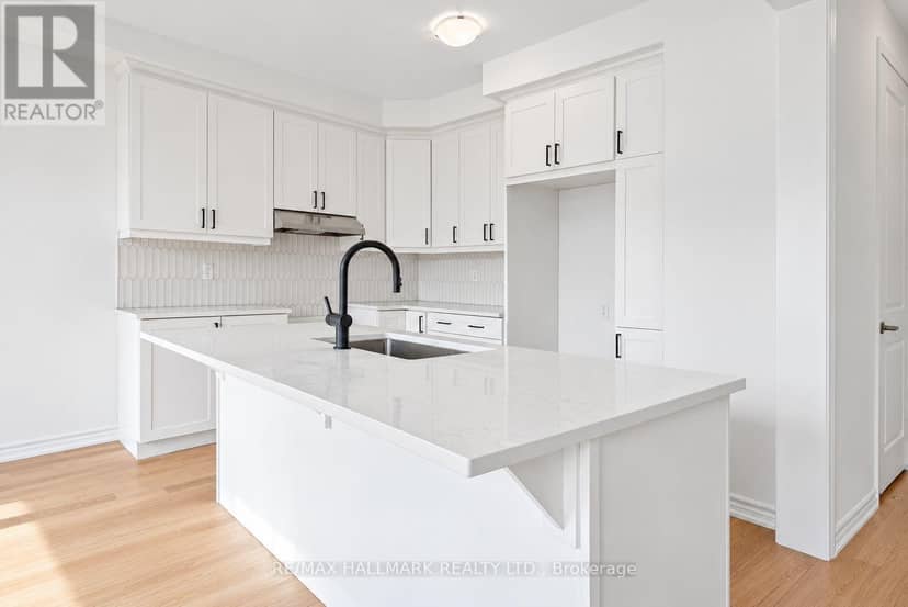 51 Gretzky Avenue — photo 13 of 40