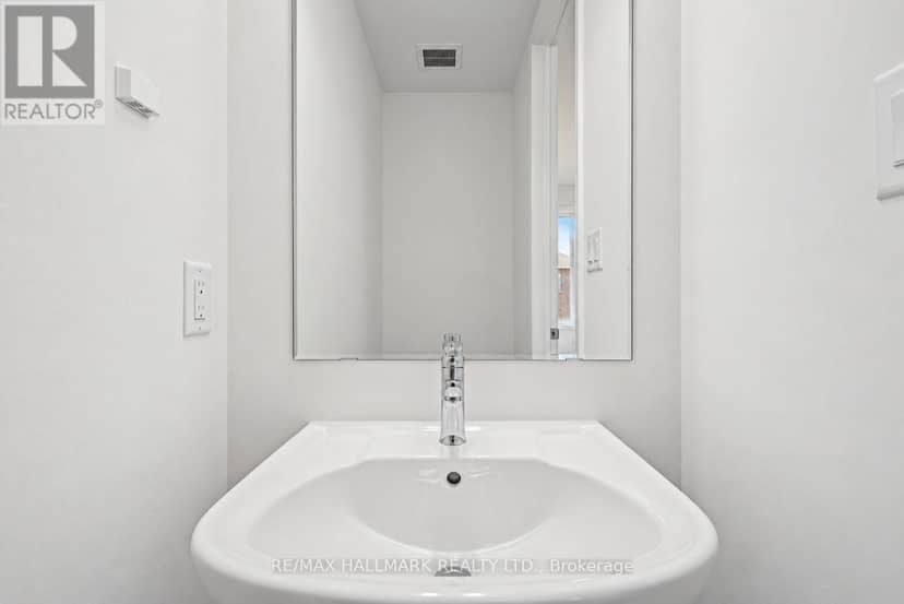 51 Gretzky Avenue — photo 17 of 40
