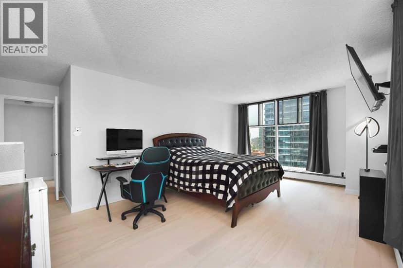 1502, 1100 8 Avenue SW — photo 24 of 37