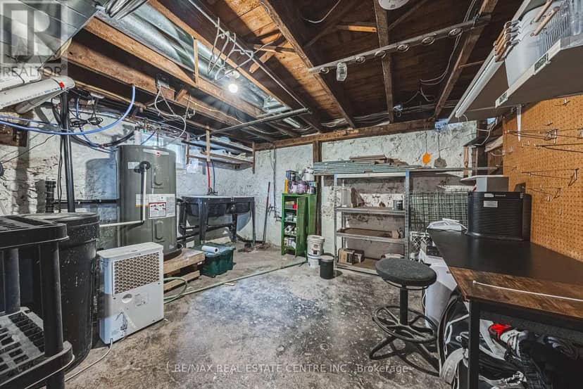 103 Courtney Street — photo 32 of 40