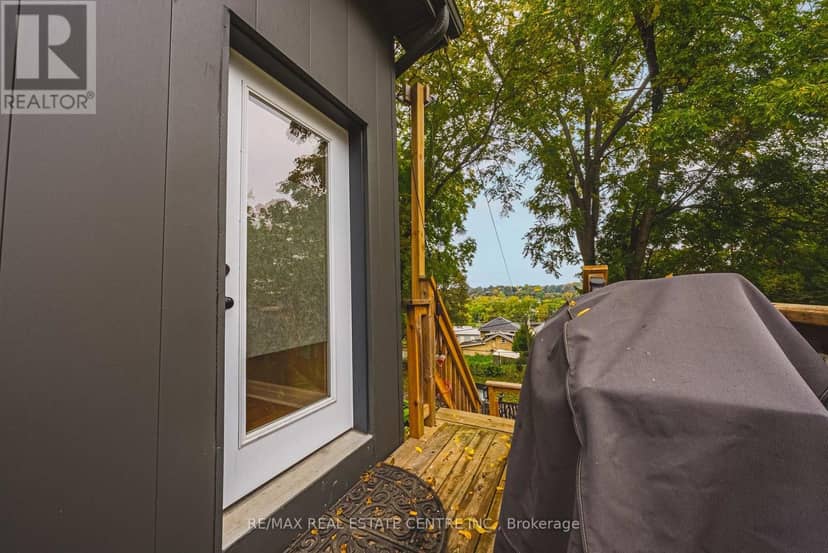 103 Courtney Street — photo 35 of 40