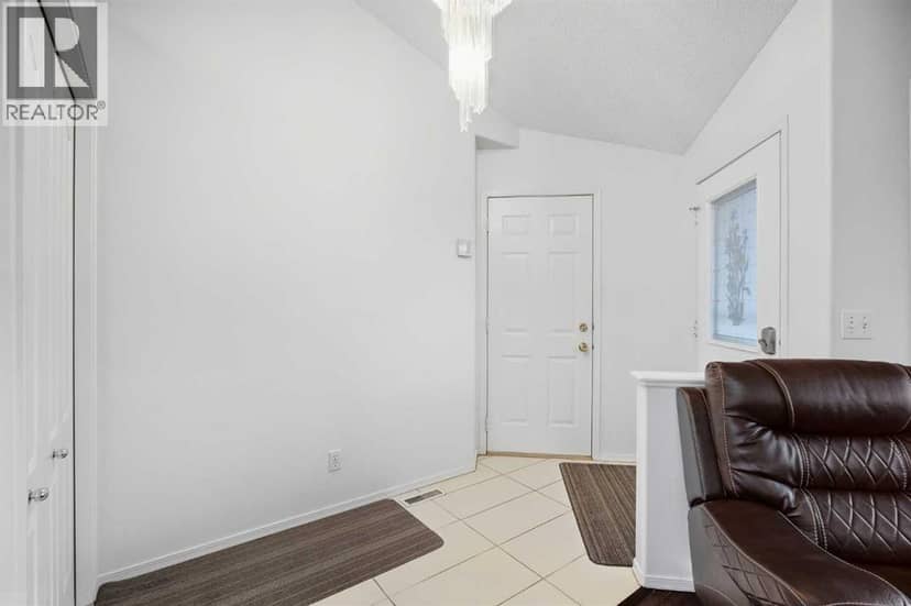 132 San Diego Green NE, Calgary, photo 7