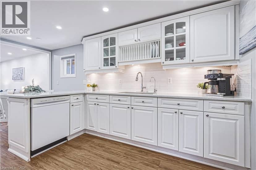 414 WOODS Lane, Cambridge, photo 8