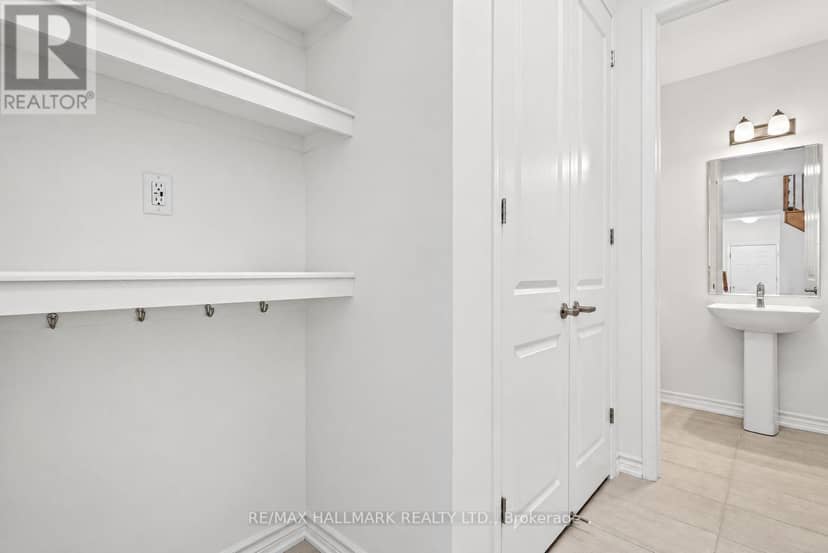 82 Gretzky Avenue — photo 24 of 40