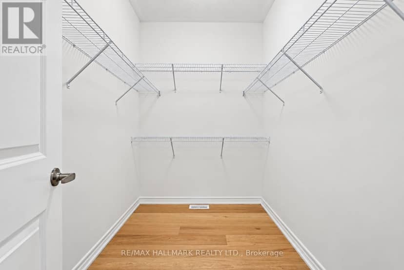 82 Gretzky Avenue — photo 30 of 40