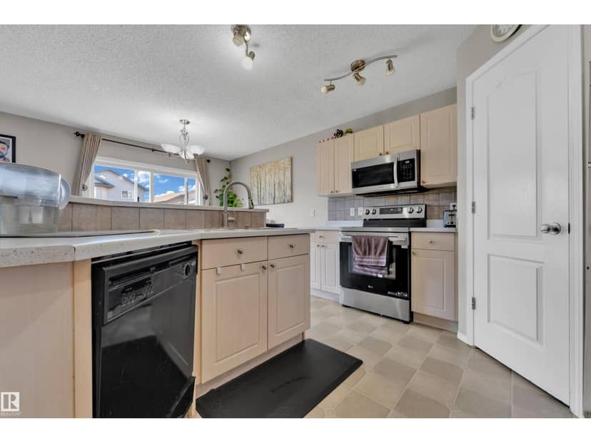 331 Silver Berry Rd NW NW — photo 11 of 23