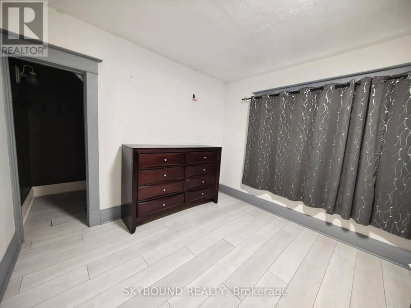 5113 St Lawrence Avenue — photo 32 of 32