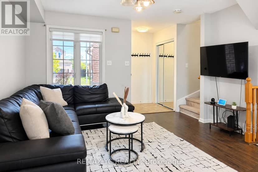 18 Coleman Drive, Barrie, photo 3
