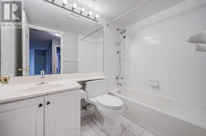 315 - 2628 McCowan Road — photo 11 of 40