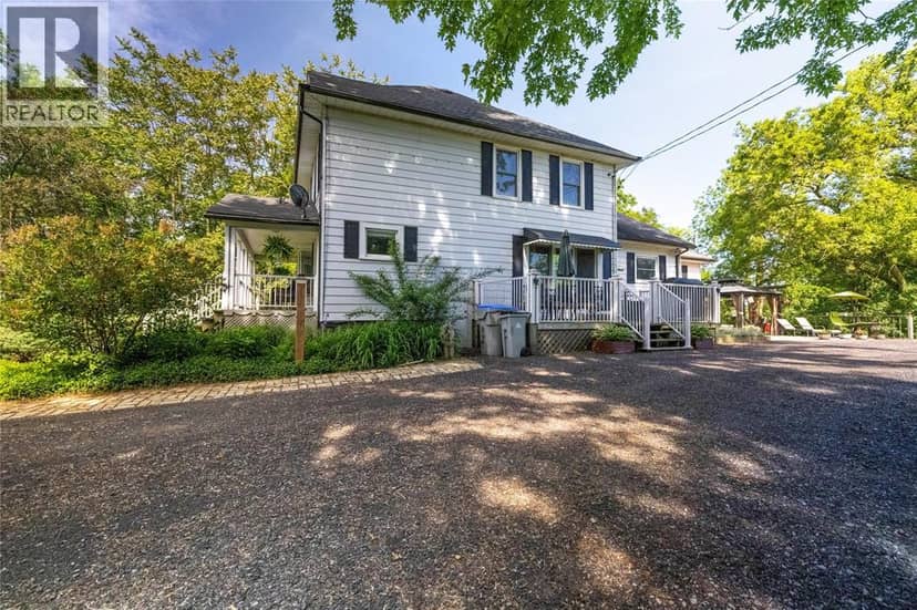 5848 Douglas Line, Lambton Shores, photo 5