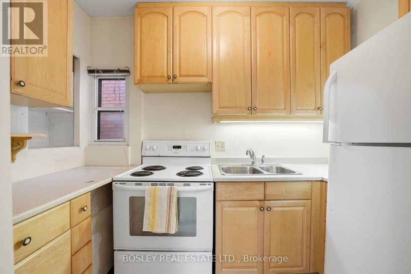 44 Conway Avenue — photo 14 of 40