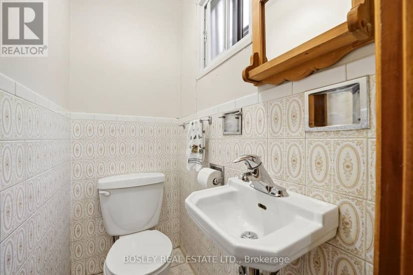 44 Conway Avenue — photo 23 of 40