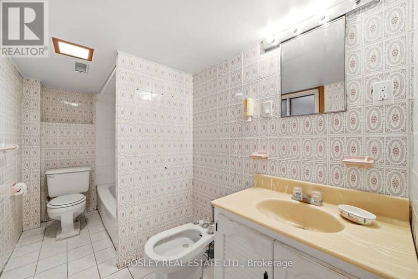 44 Conway Avenue — photo 31 of 40
