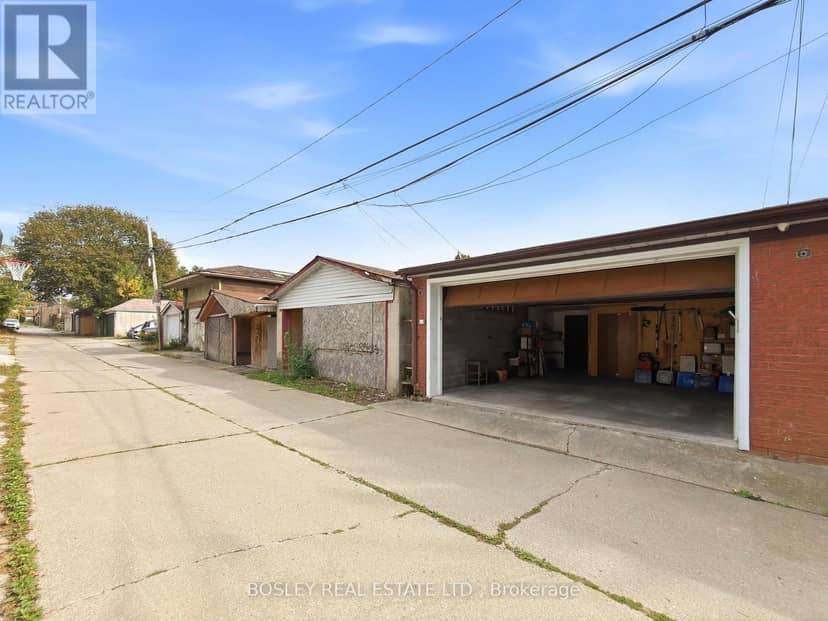 44 Conway Avenue — photo 37 of 40